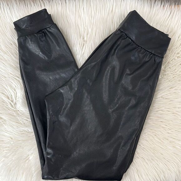 EVEREVE COMMANDO Black Faux Leather Joggers Size XS NWT - Picture 3 of 6